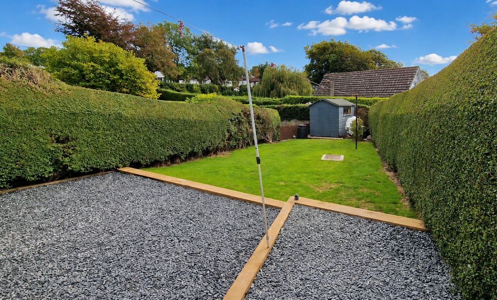 Property photo 2 of 19 Picture No. 24
