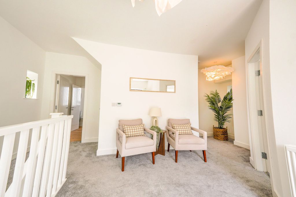 Property photo 2 of 26