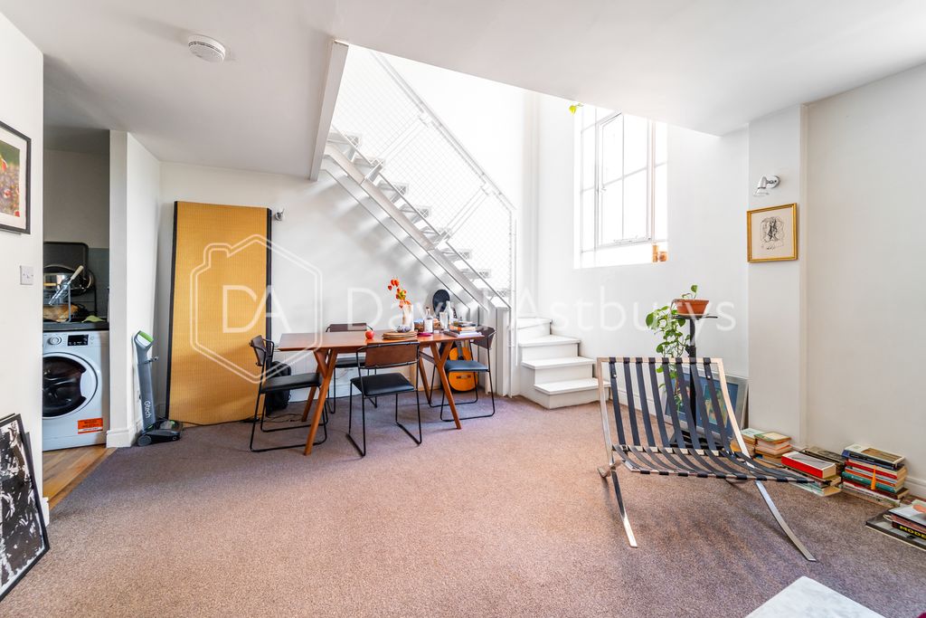 Property photo 2 of 14 Ndb08995