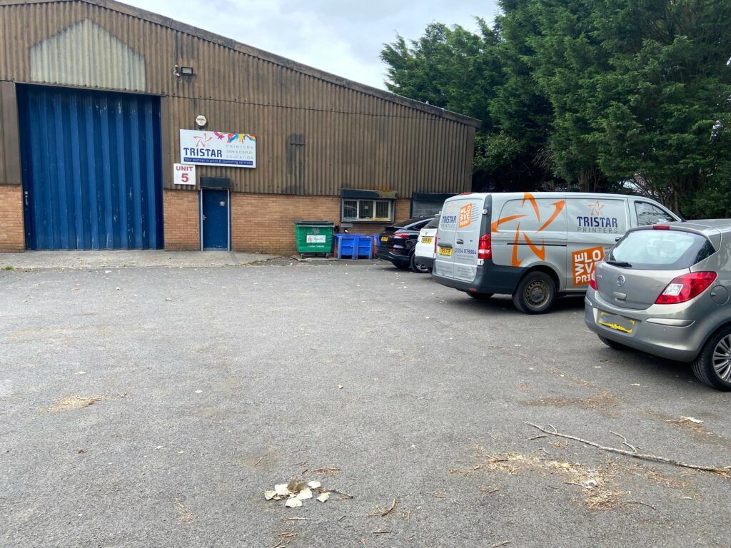 Property photo 1 of 2