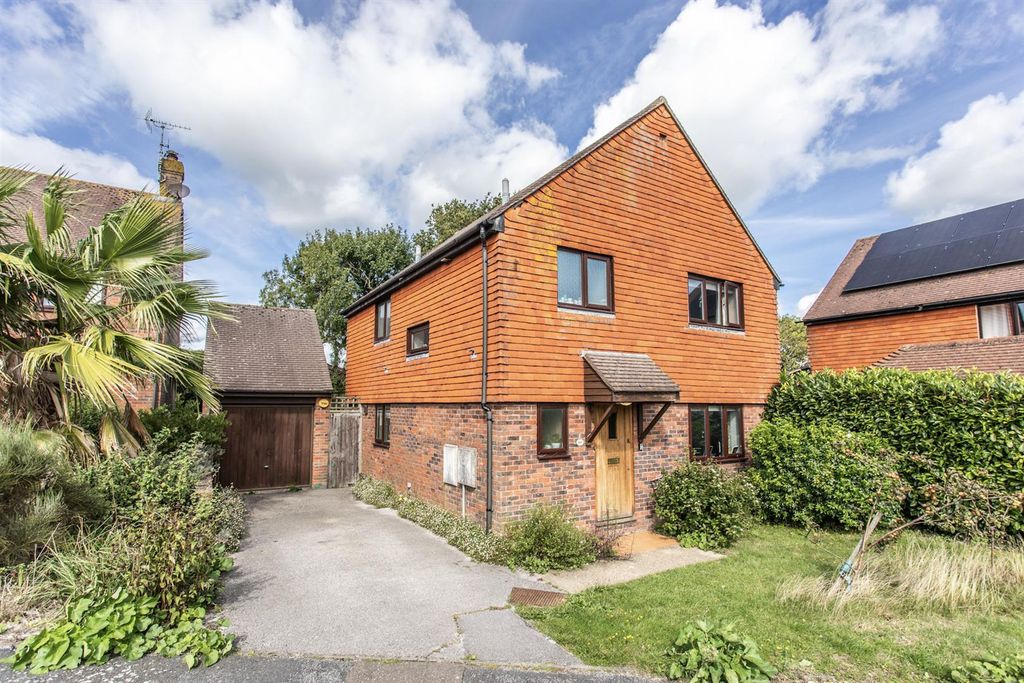 Property photo 1 of 24