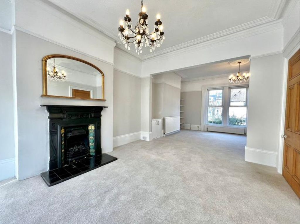 Property photo 2 of 16 Picture No. 40