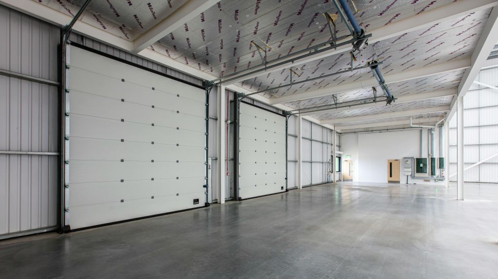 Property photo 3 of 8 Photo 6