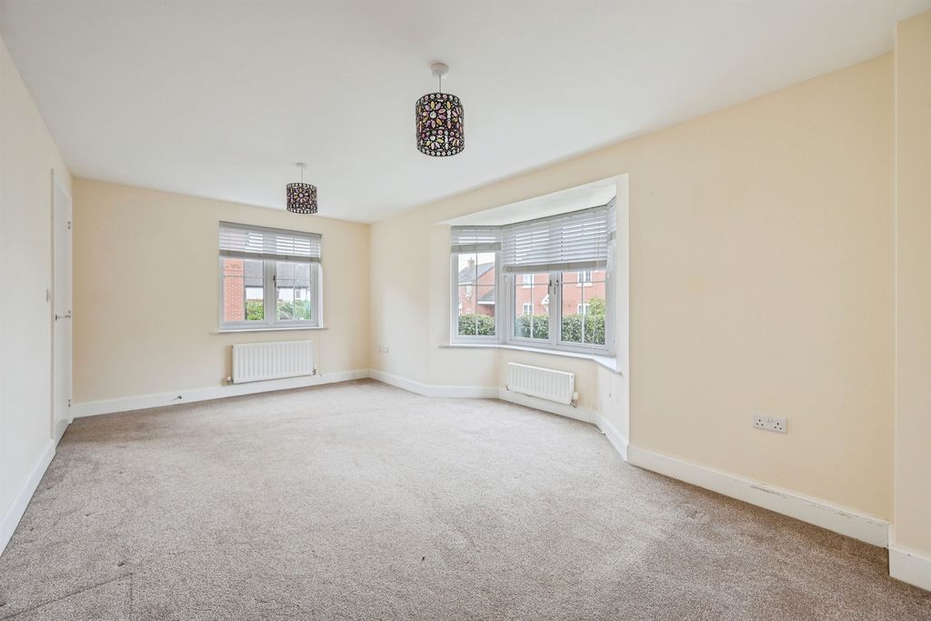 Property photo 2 of 24