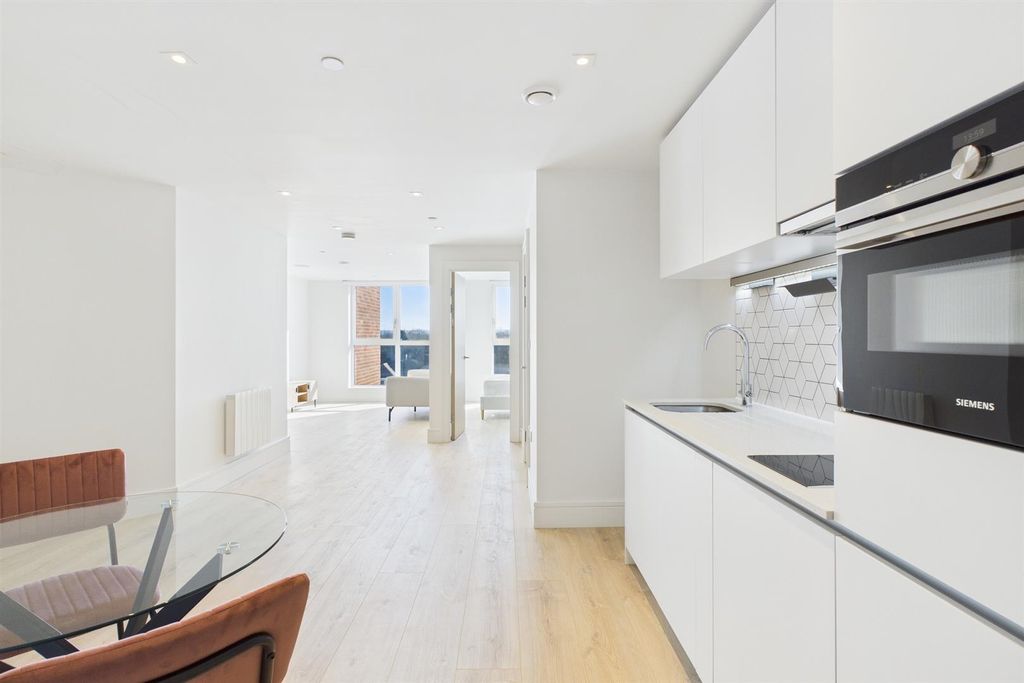 Property photo 2 of 13 3.Jpg