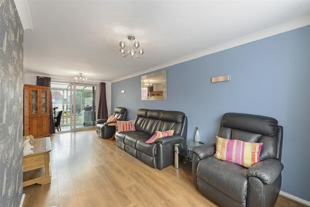 Property photo 2 of 10 16Drage02.Jpg