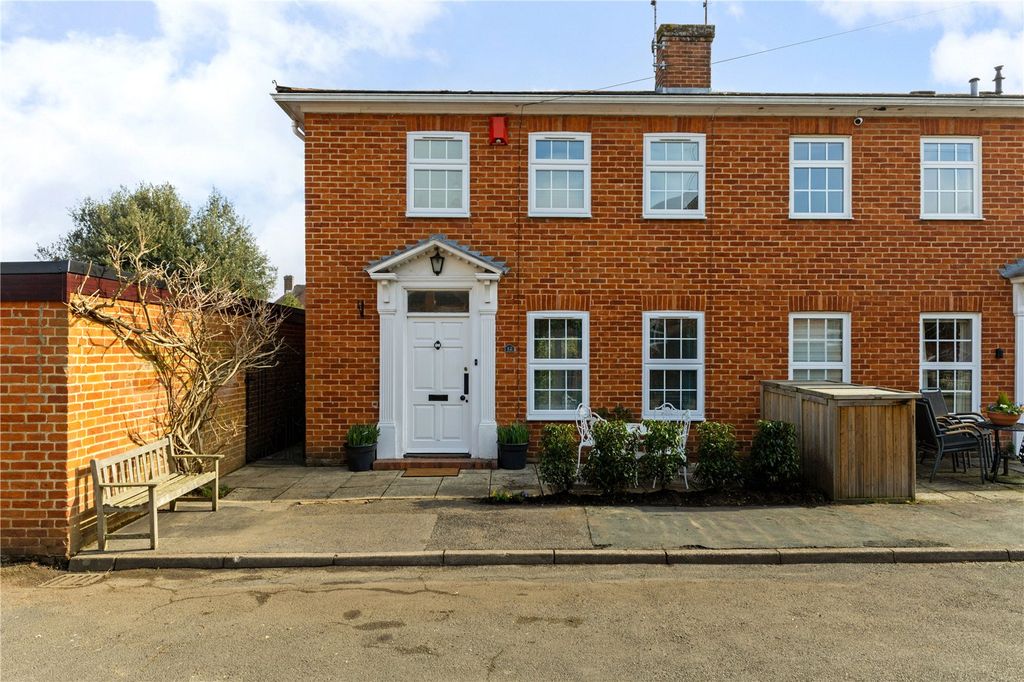 Property photo 1 of 13 Frontage
