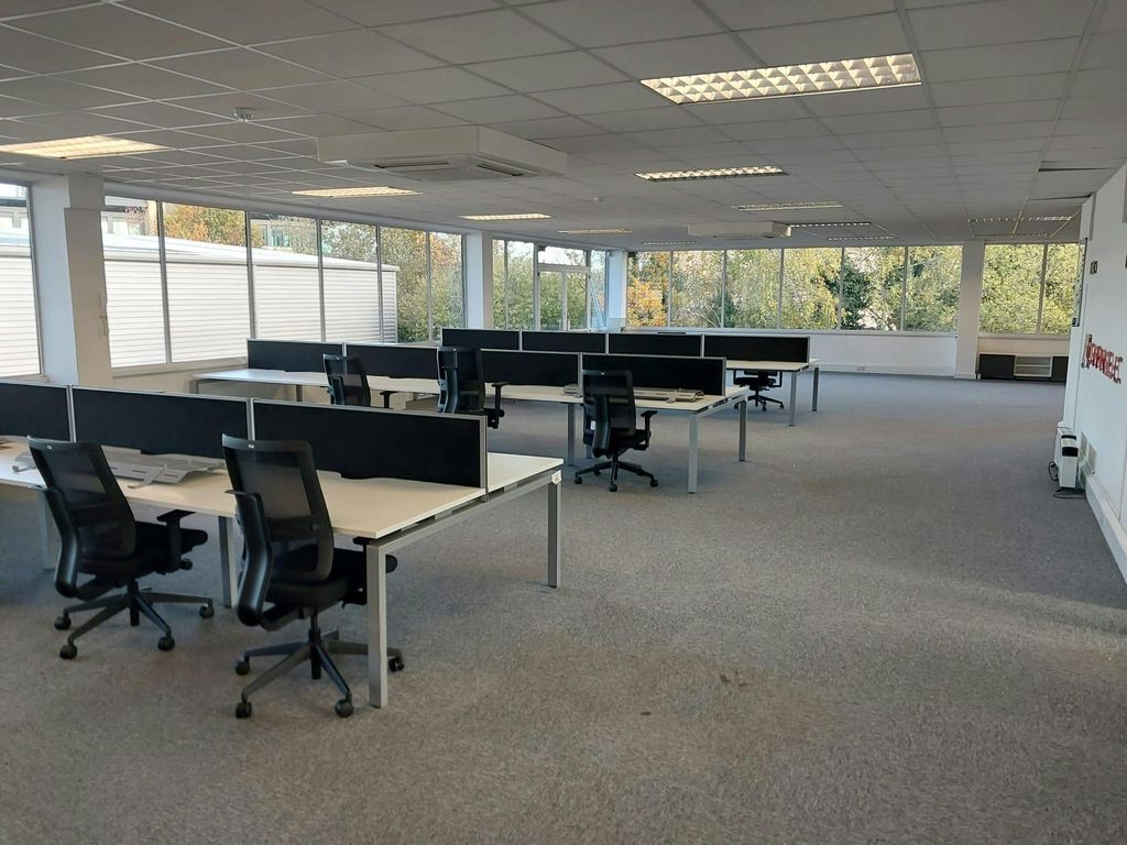 Property photo 2 of 7 Img20241120Wa0004.Jpg