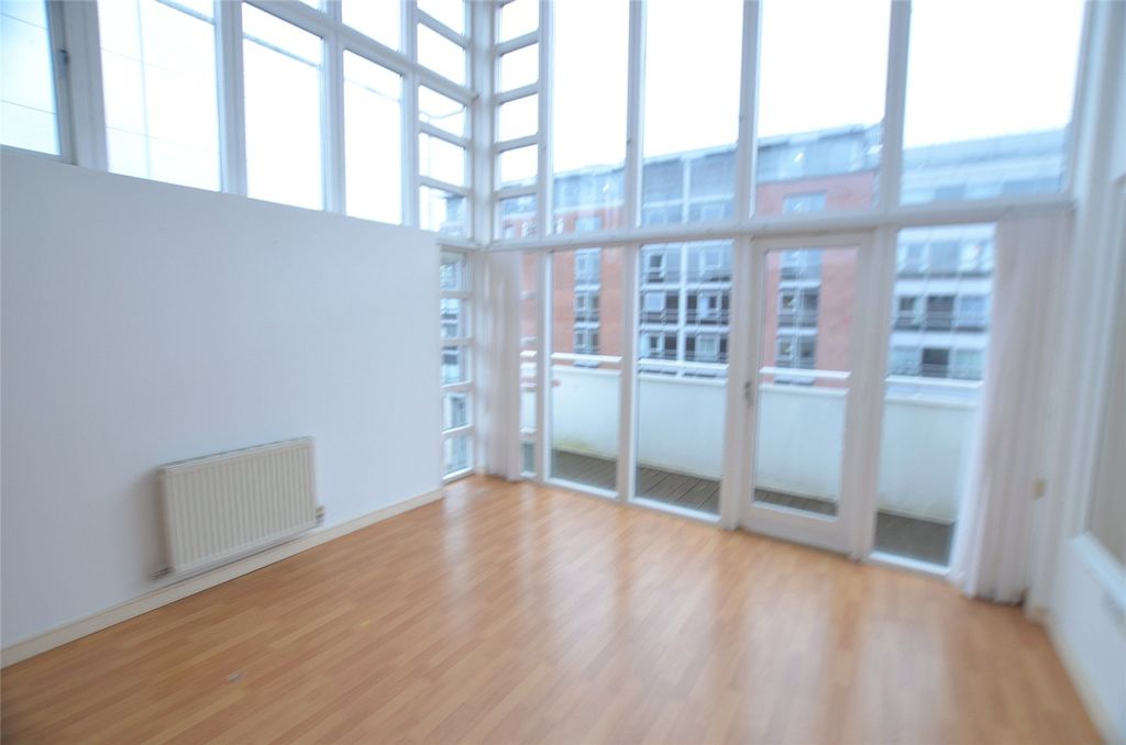 Property photo 3 of 9 Picture No. 09