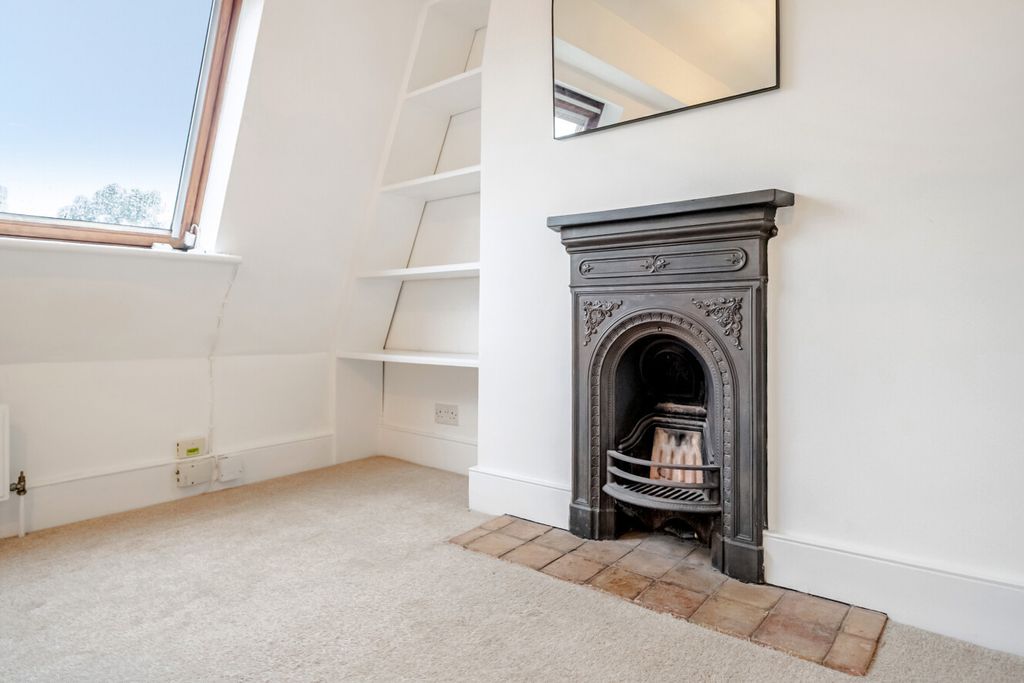 Property photo 3 of 10 1530538-3-6Ac62Bf...