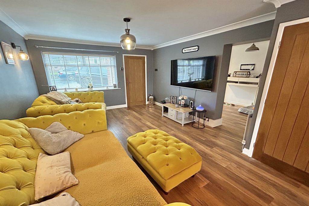 Property photo 2 of 15 Living Room