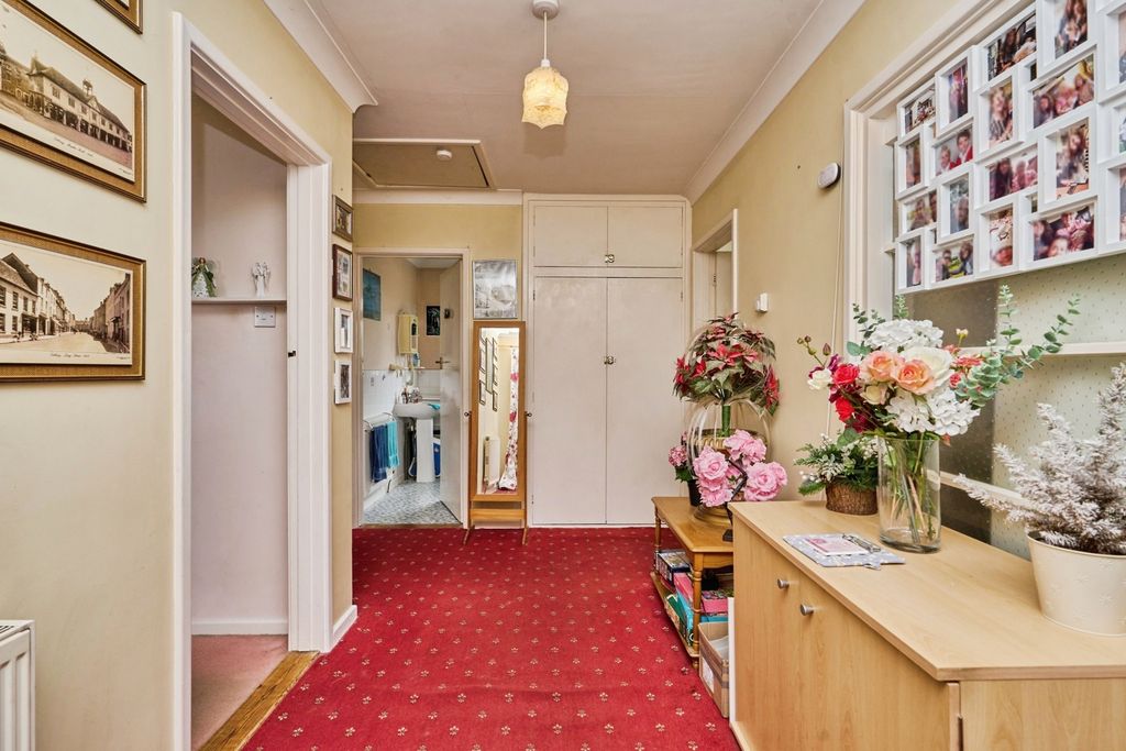 Property photo 2 of 12 Hall