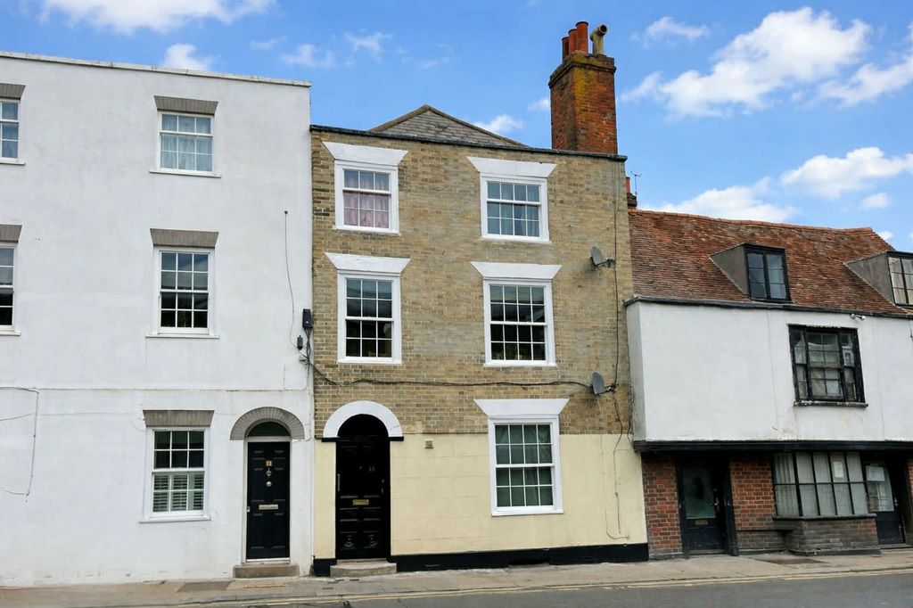 Property photo 1 of 12 Front (1)