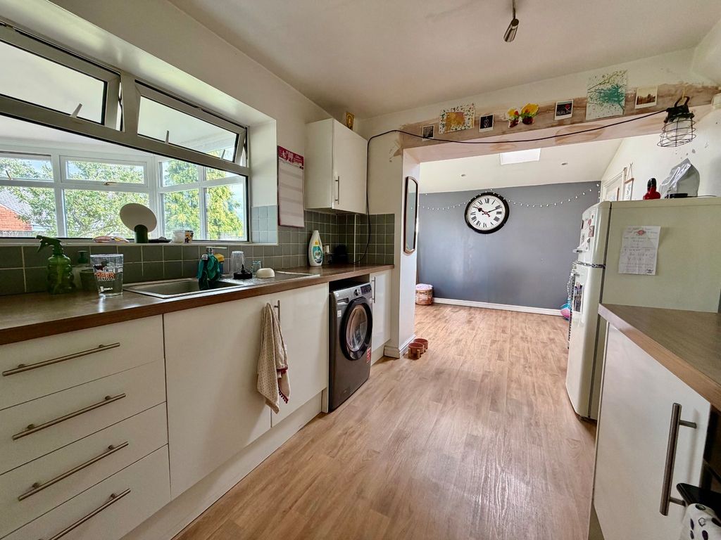 Property photo 3 of 13 Kitchen
