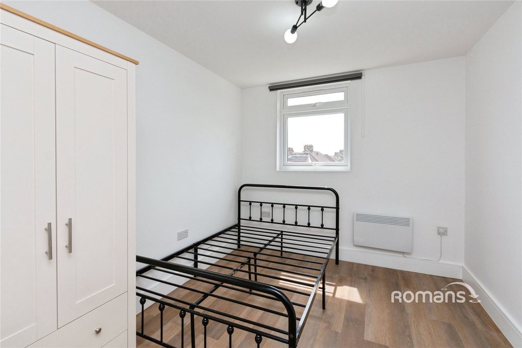 Property photo 1 of 8 Picture No. 09