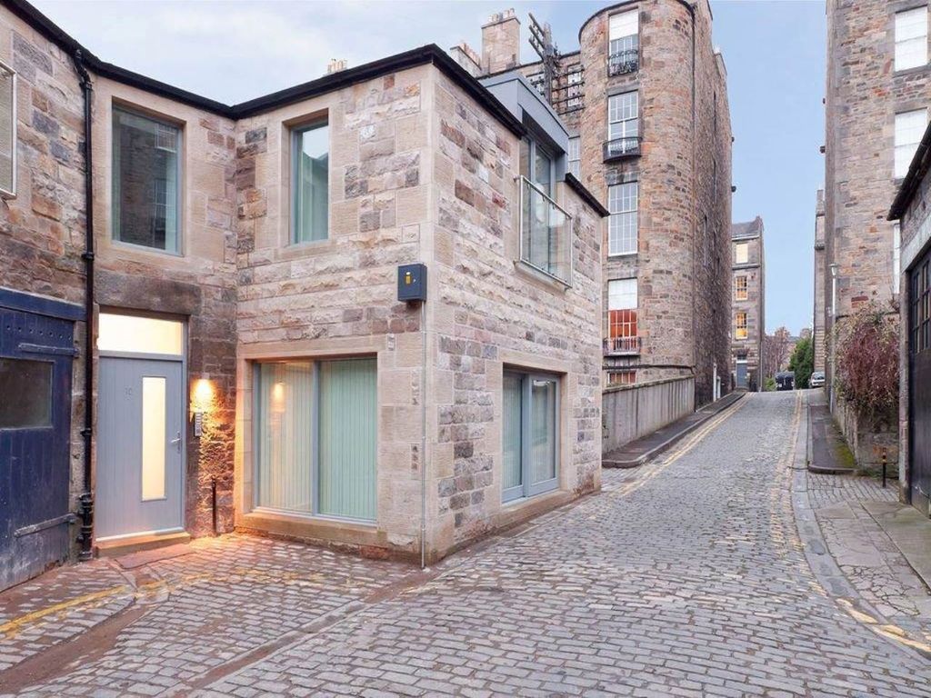 Property photo 1 of 12 Exteriors-03