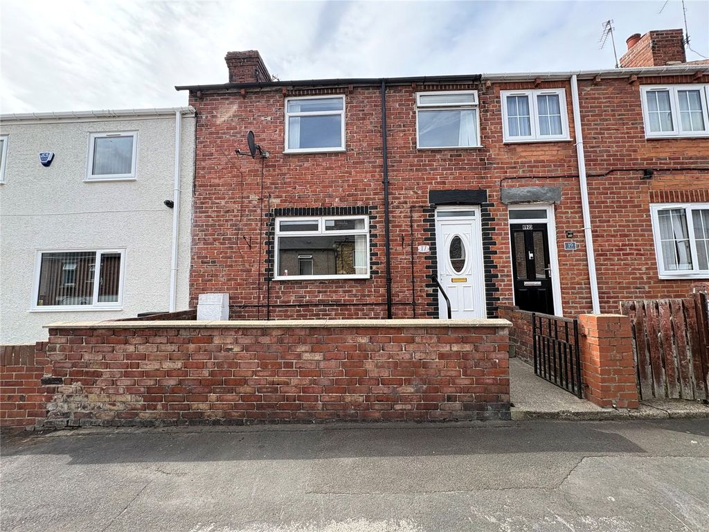 Property photo 2 of 12 Picture No. 29