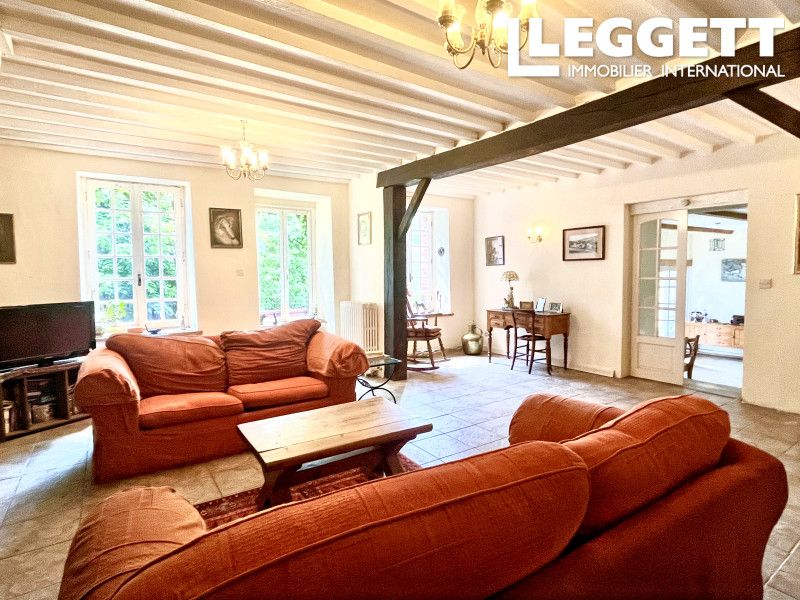 Property photo 3 of 10