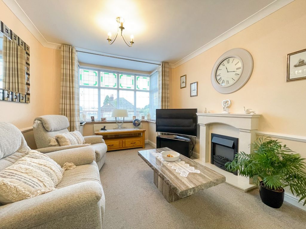 Property photo 2 of 18 3789724