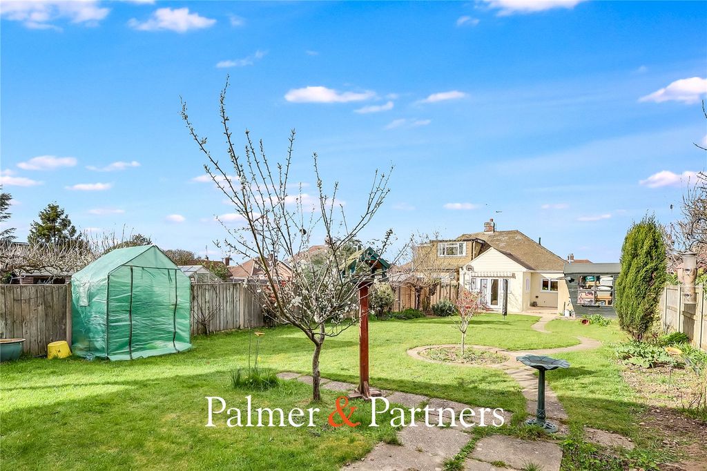 Property photo 2 of 21 Picture No. 10