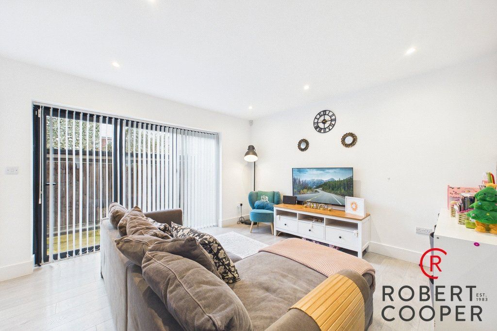 Property photo 2 of 10 Picture No. 15