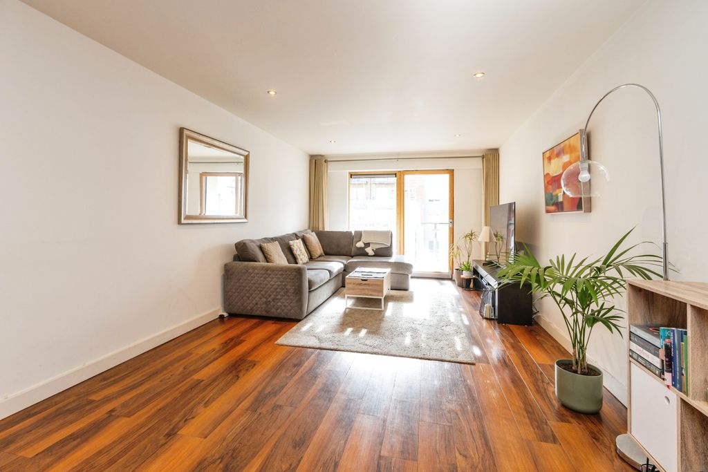 Property photo 3 of 15 Open Plan Living