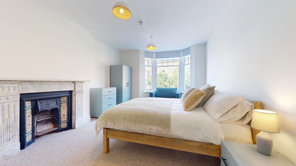 Property photo 1 of 8 Ff Room 3 Bd 1