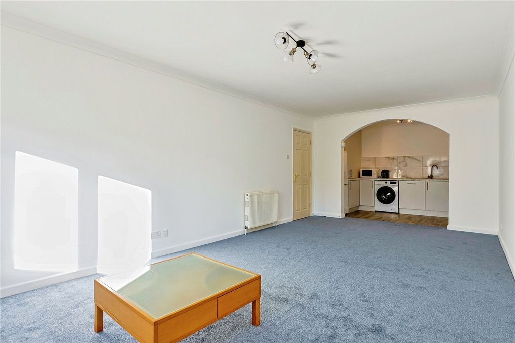 Property photo 2 of 20 Picture No. 15