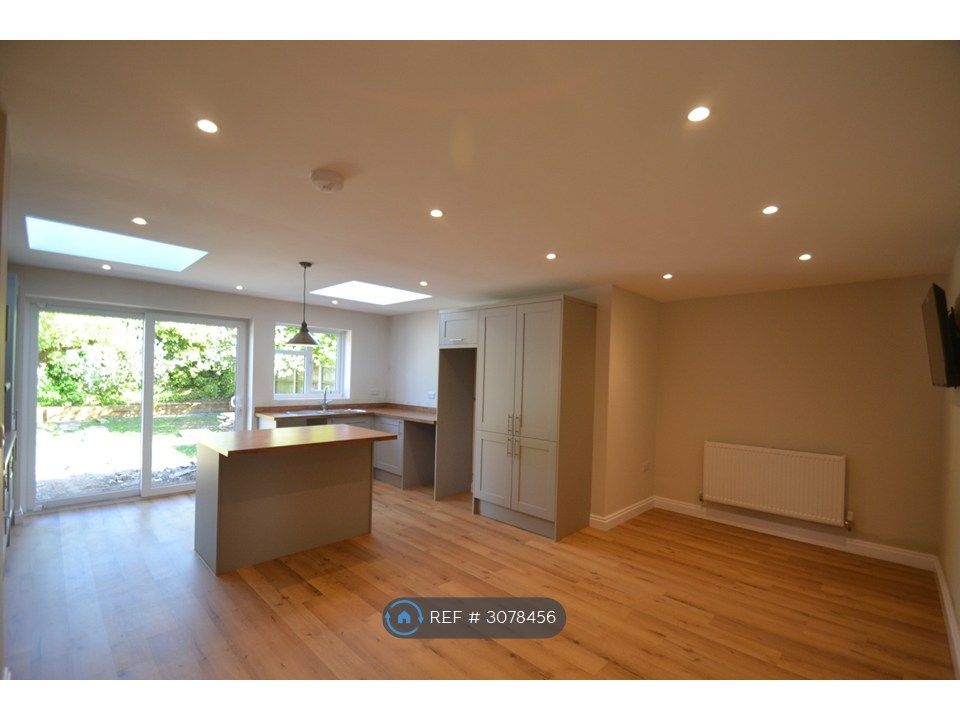 Property photo 1 of 9 Spacious Open Plan Kitchen Living Area