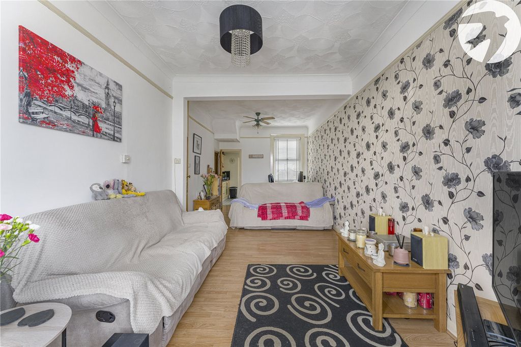 Property photo 2 of 21 Picture No. 22