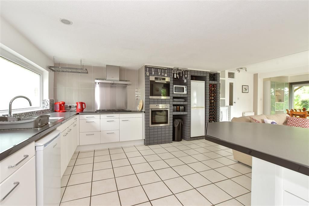 Property photo 2 of 18 Kitchen/ Dining Room