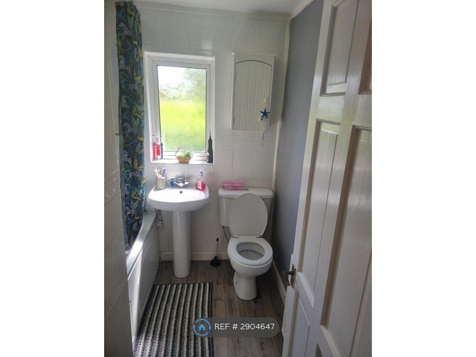 Property photo 1 of 4
