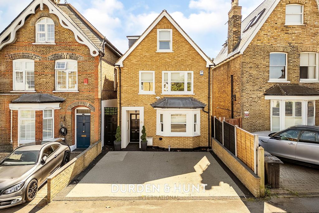 Property photo 1 of 33 Chelmsford.1.Jpg