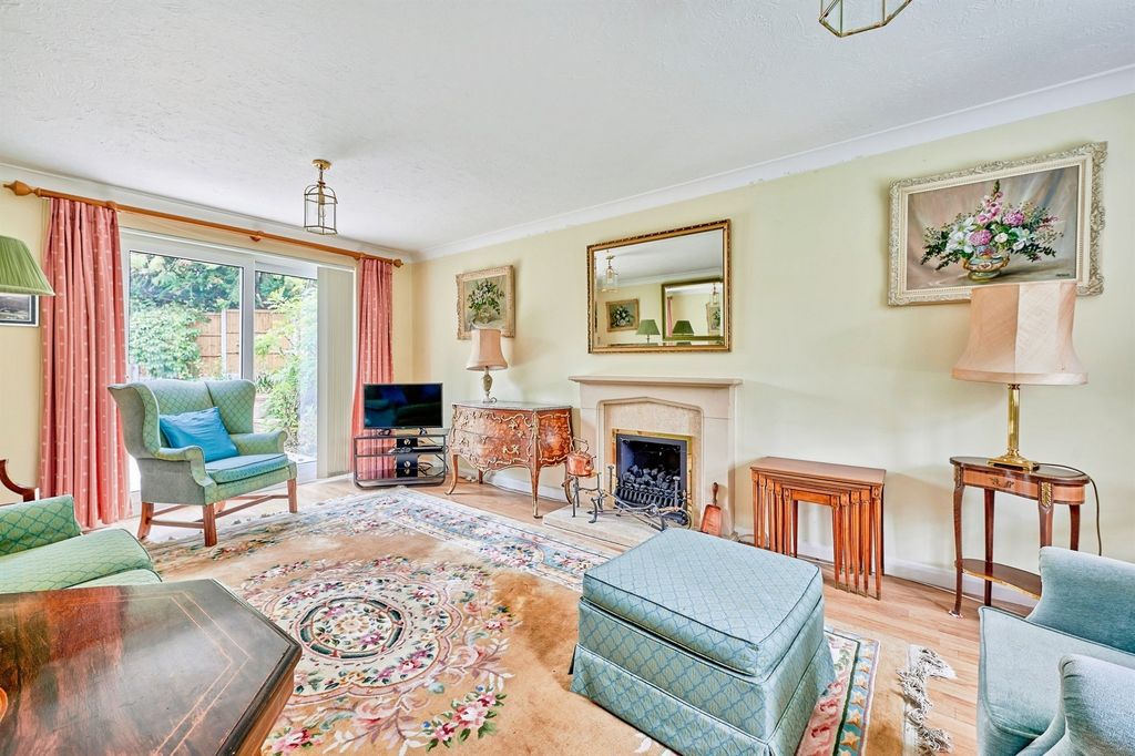 Property photo 2 of 19