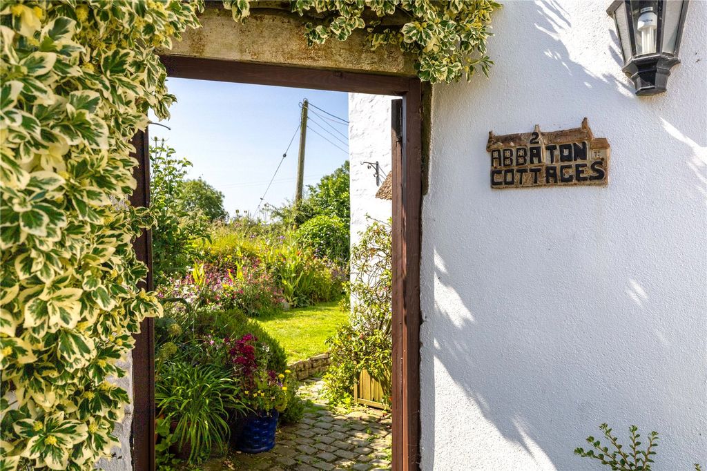 Property photo 2 of 32 Picture No. 50