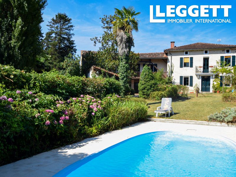 Property photo 2 of 10