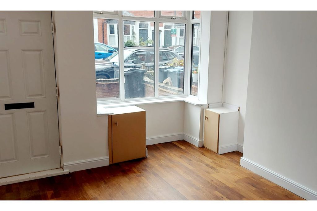 Property photo 3 of 16 Reception Room