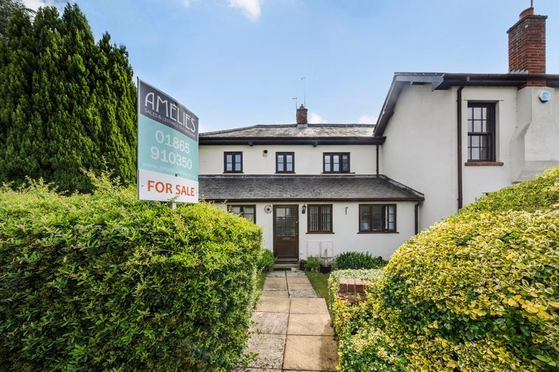 Property photo 1 of 11 Photo 8