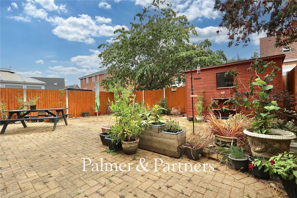 Property photo 2 of 23 Picture No. 06