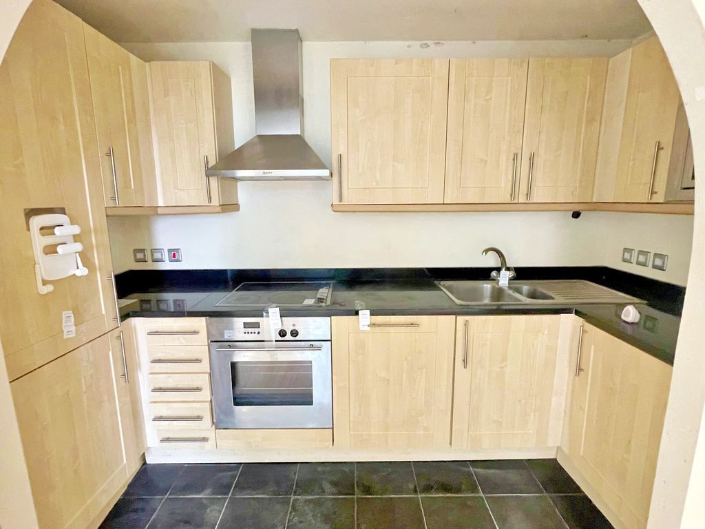 Property photo 3 of 11 Photo 10