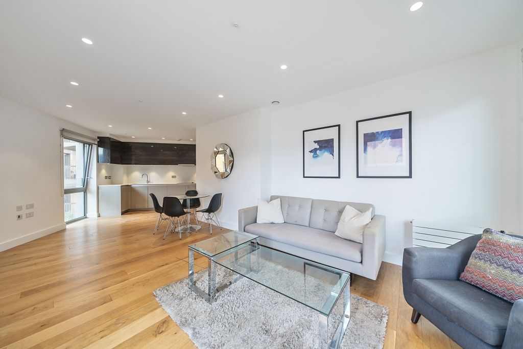 Property photo 1 of 14 Reception