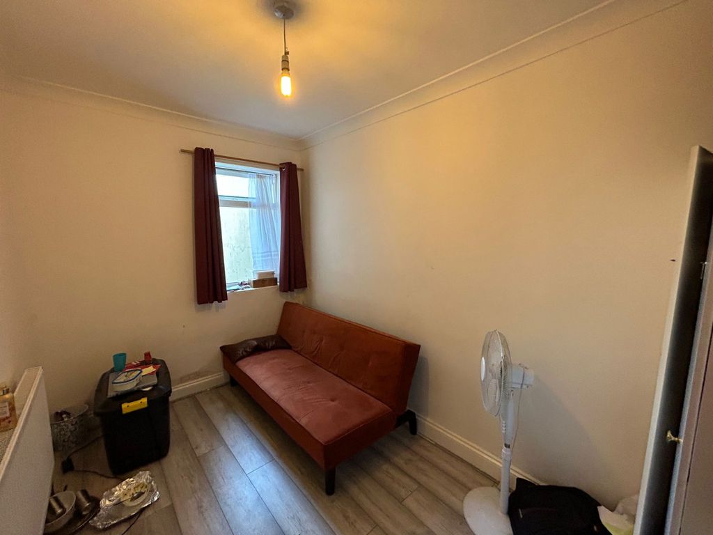 Property photo 2 of 10 Gallery