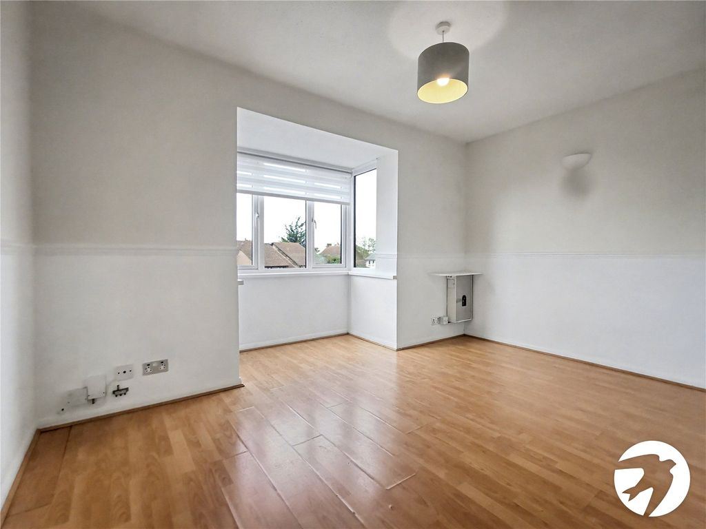 Property photo 3 of 11 Picture No. 06