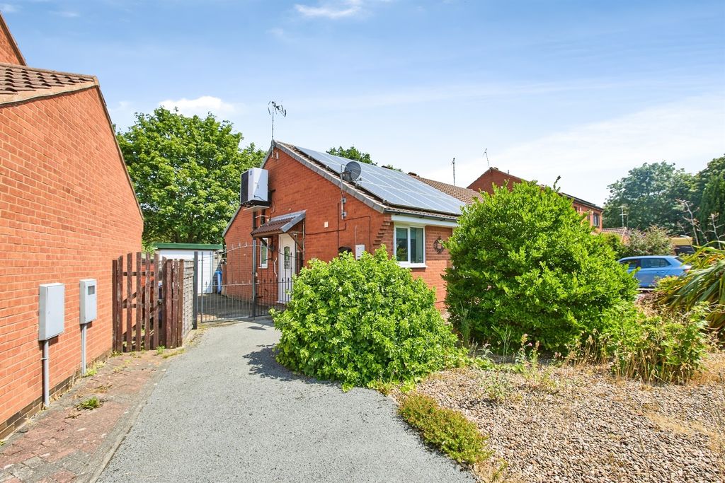 Property photo 1 of 20