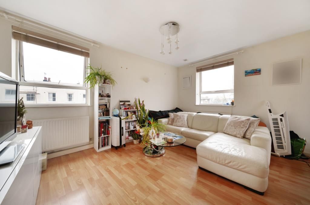 Property photo 2 of 11 Living Area