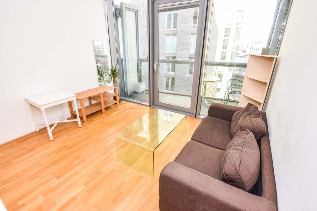 Property photo 2 of 12 Picture No. 24