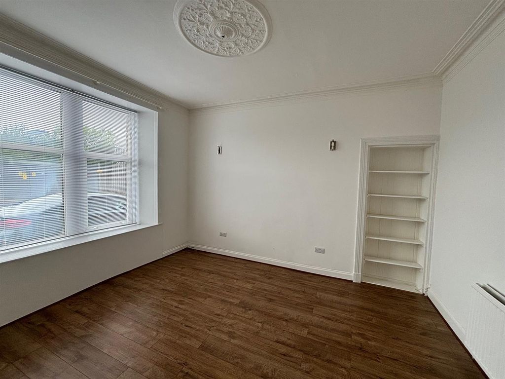 Property photo 2 of 4 4E.Jpg