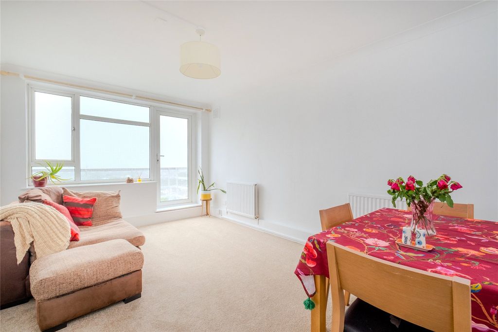 Property photo 1 of 9 Picture No. 07