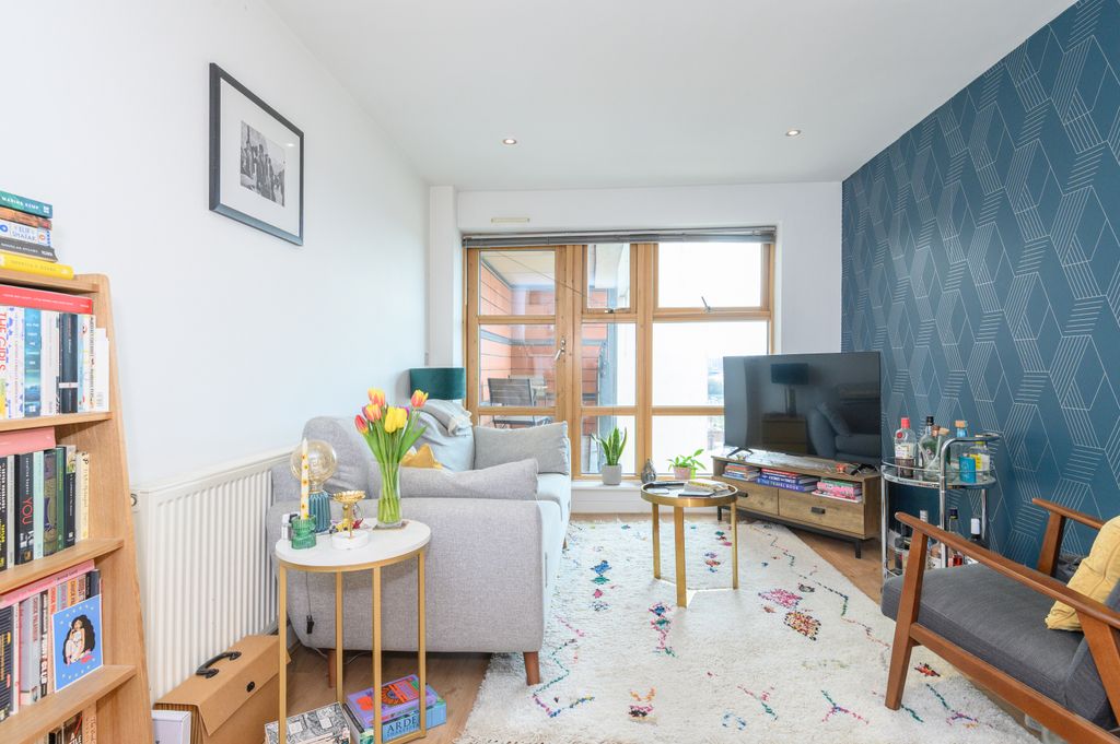 Property photo 3 of 10