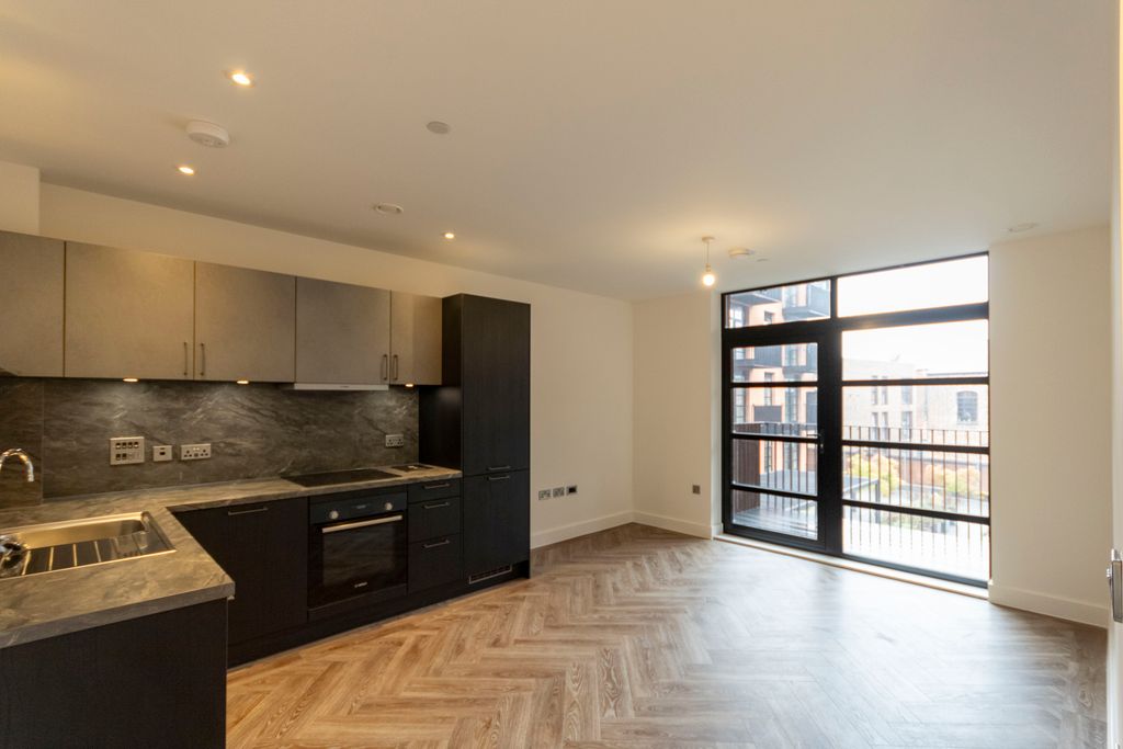 Property photo 2 of 13 Img_8372_1